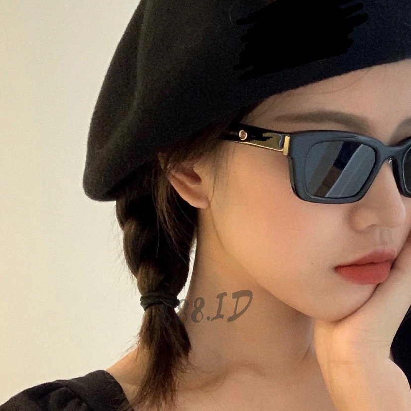 Kacamata Hitam Wanita Sunglasses Korea INS Fashion Kacamata untuk Wanita Pria Unisex Impor KM 10