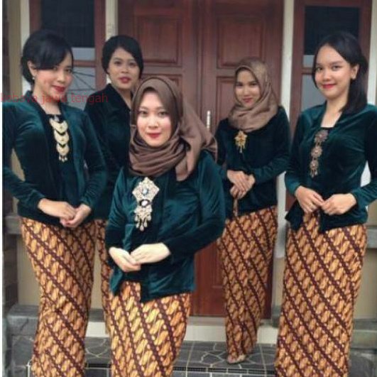 Kebaya bludru kutubaru /dewasa  adat kutubaru bludru Kebaya Bludru