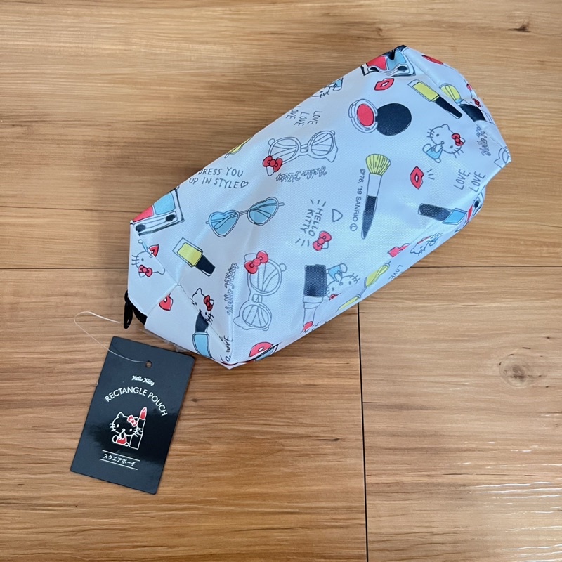 

Pouch make up Hello kitty