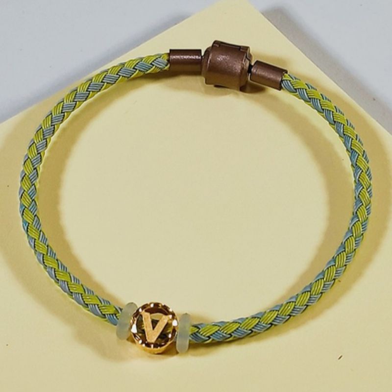 Gelang Tali Inisial Huruf V Bulat Koleksi Josean Elegant Emas Asli