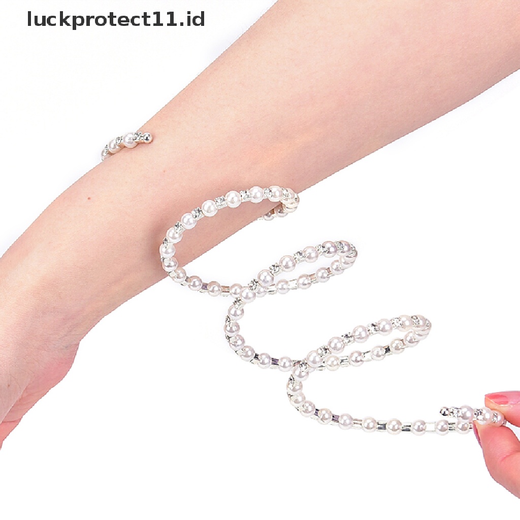 Gelang Bangle Cuff Elastis Multilayer Hias Kristal Mutiara