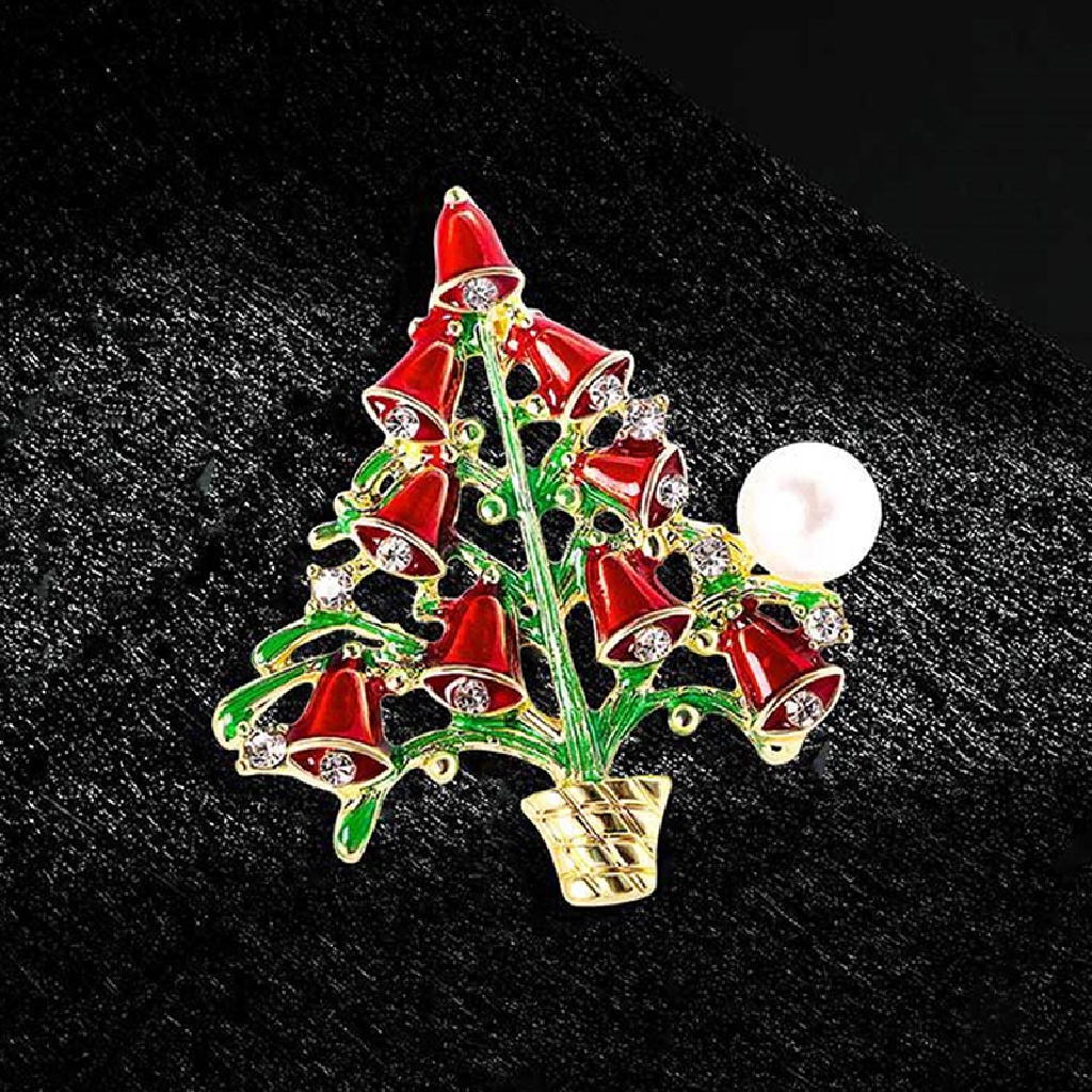 Bros Pin Enamel Desain Pohon Natal Snowflake Rusa Hewan Taking Tahun Baru No1 Untuk Hadiah Wanita