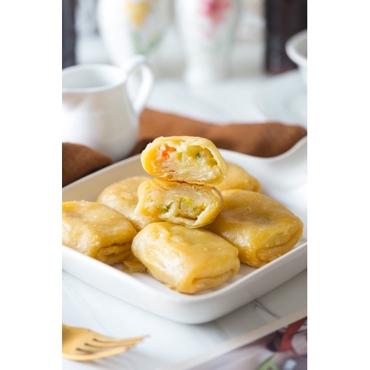 

MARTABAK KENTANG PALEMBANG | pastel kentang wortel