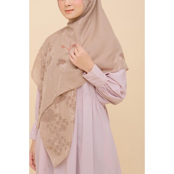 ZM Zaskia Mecca - Hijab Syari Kava Mocca Scarf Kerudung Segi Empat