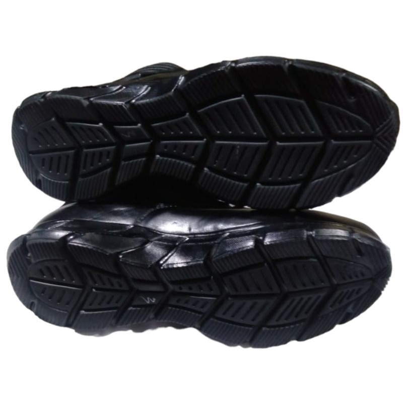 sepatu pdl naek sol ringan