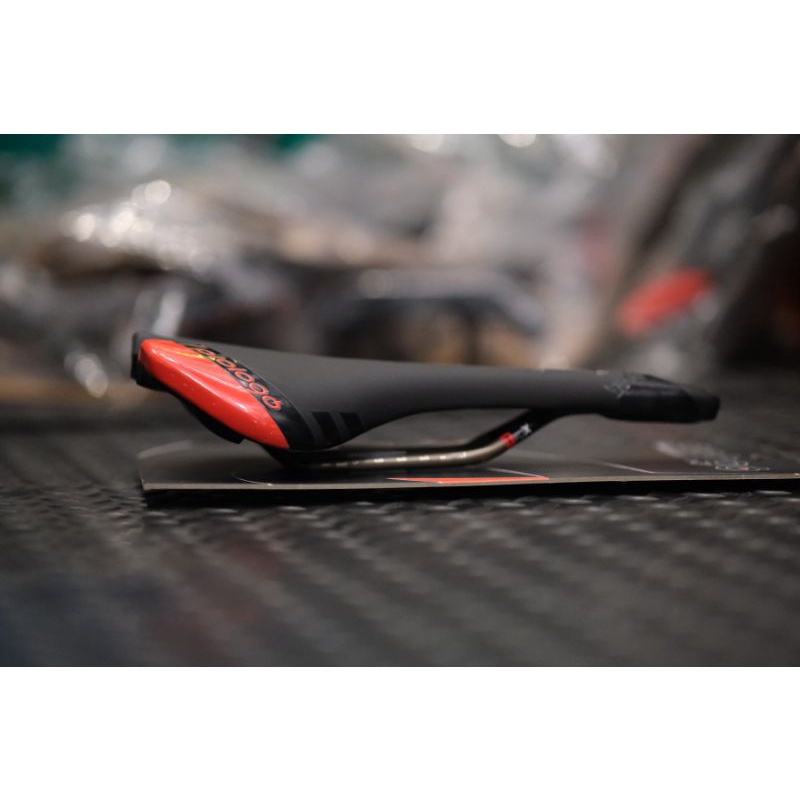 prologo sadel nago evo x15