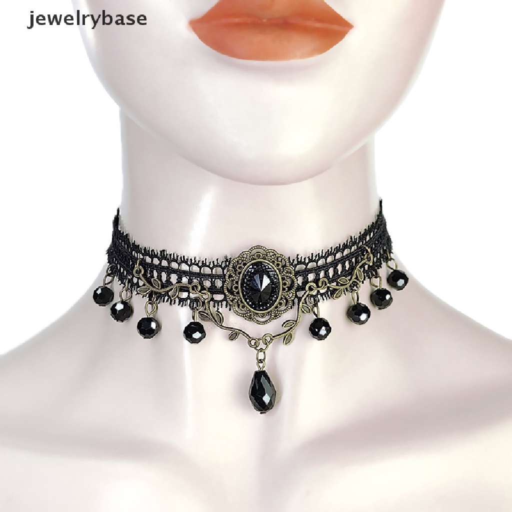 Kalung Choker Bahan Lace Warna Hitam Dengan Liontin Kristal Gaya Gothic Vintage Untuk Wanita