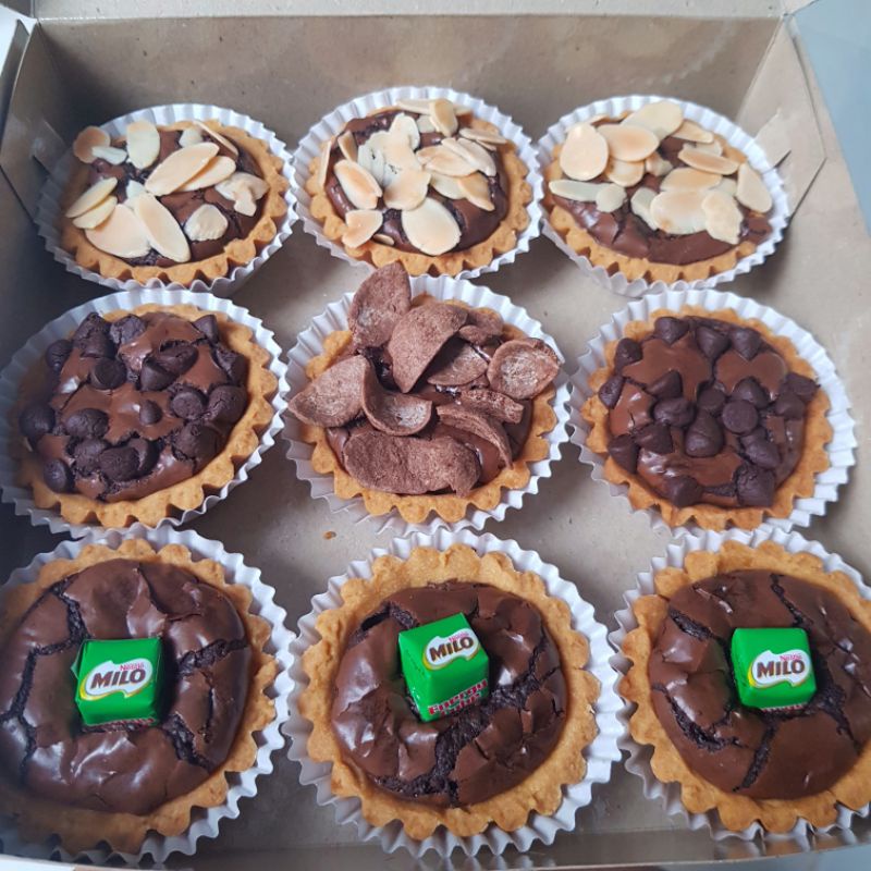 

pie brownies hampers ulang tahun isi 9