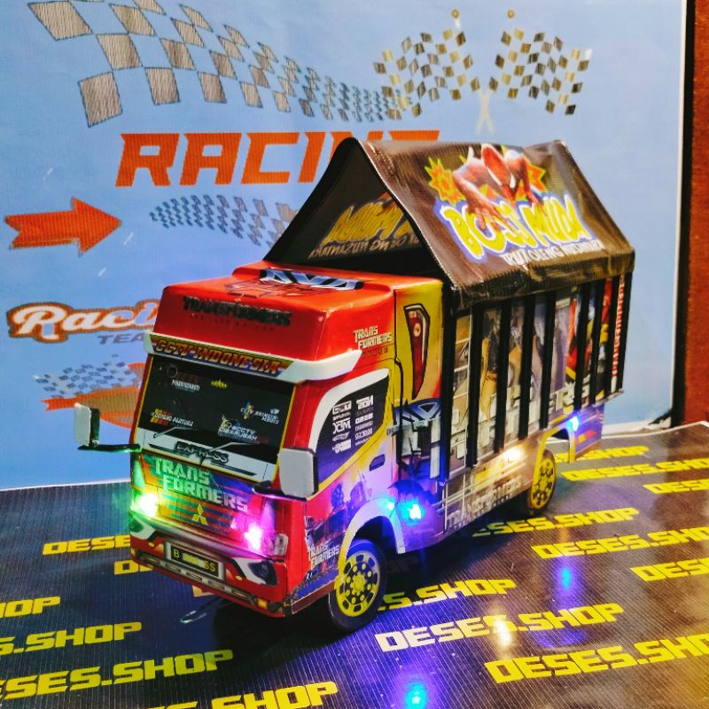 miniatur truck oleng BISA CUSTOM FOTO DAN NAMA DI PINTU BELAKANG