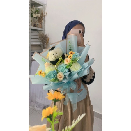 bucket wisuda/bucket bunga palsu, buket wisuda, buket boneka