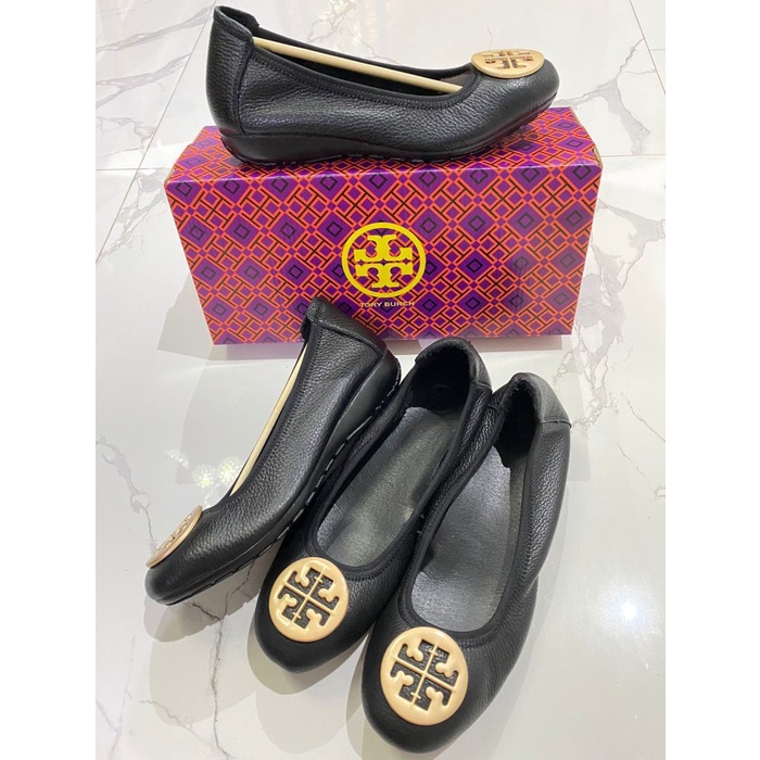 Tory Burch Flat Shoes Gold Plate Sepatu Flat Wanita - hitam gold, 36
