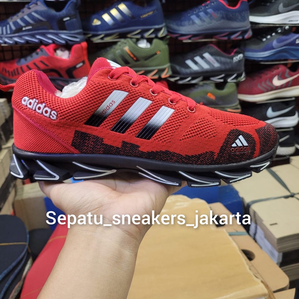 Sepatu Sneakers Running Pria Dewasa Empuk Import Keren Murah Terbaru Ringan Ukuran Size 40 41 42 43 44 Warna Merah