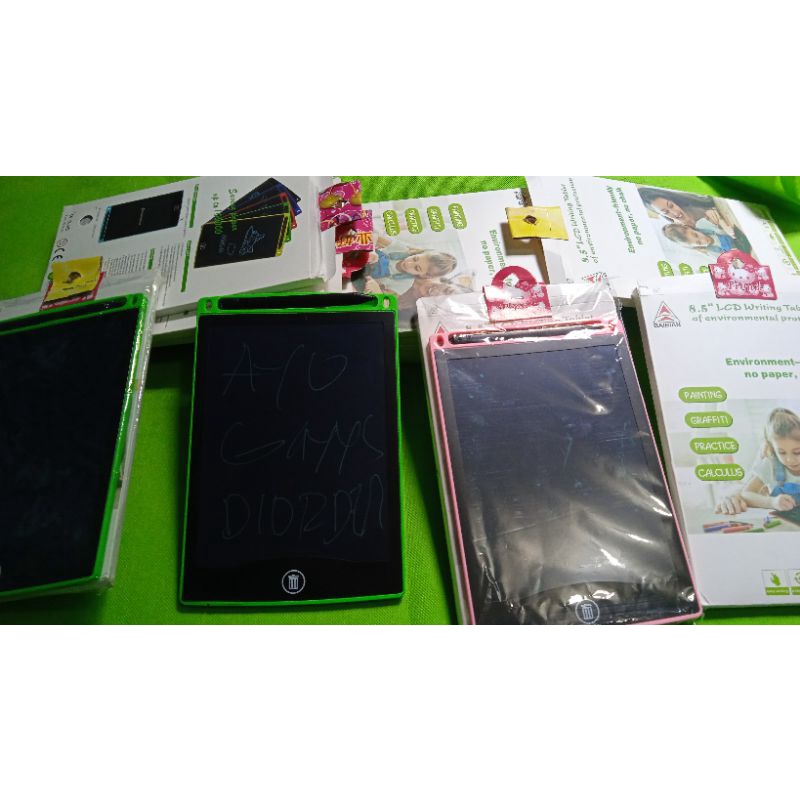 

LCD DRAWING WRITING TABLET UKURAN (8, 5 Inc) PAPAN TULIS ANAK