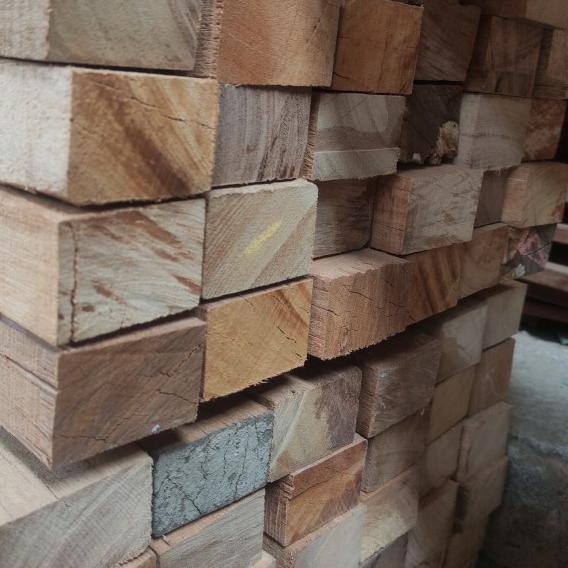 Beam Balok Kayu Bengkirai Batangan Serbaguna 4x6 - 300