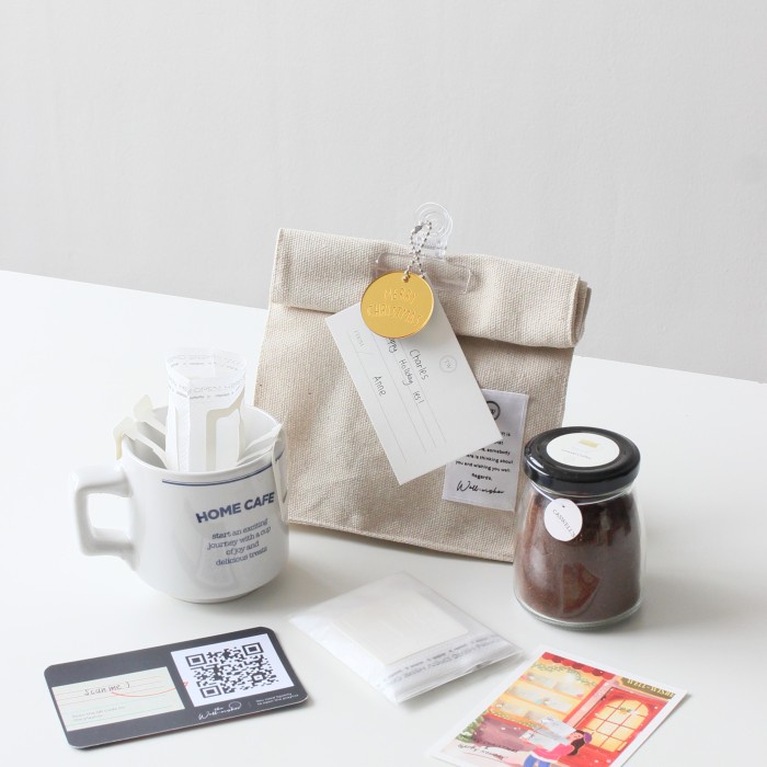 

(COD) Pouch Gift C / Gift / Kado / Hampers by the The Well Wisher - Tea+Tag Natal
