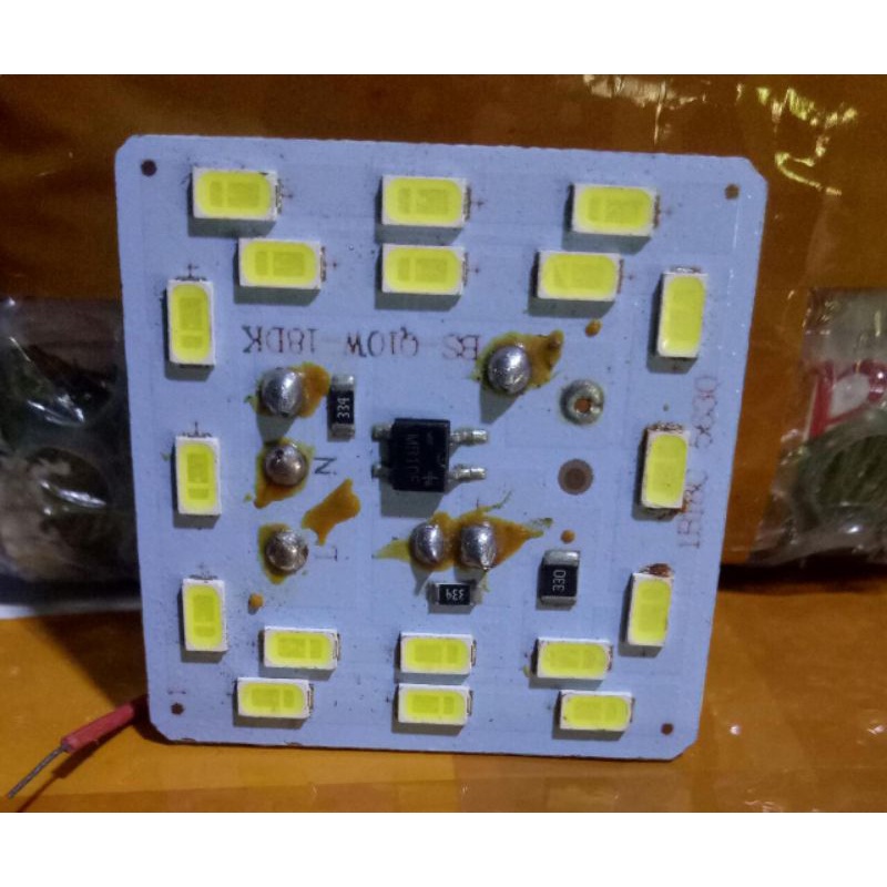 Lampu Led viber 10wat langsung ada elco dan milar tinggal colokan ke listrik