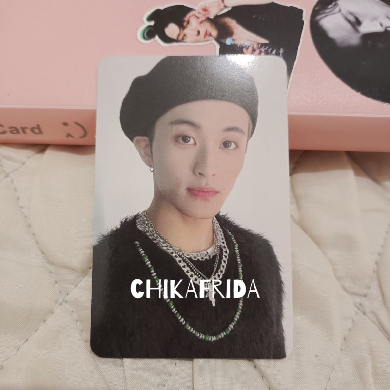 Mark Jewel Case Universe