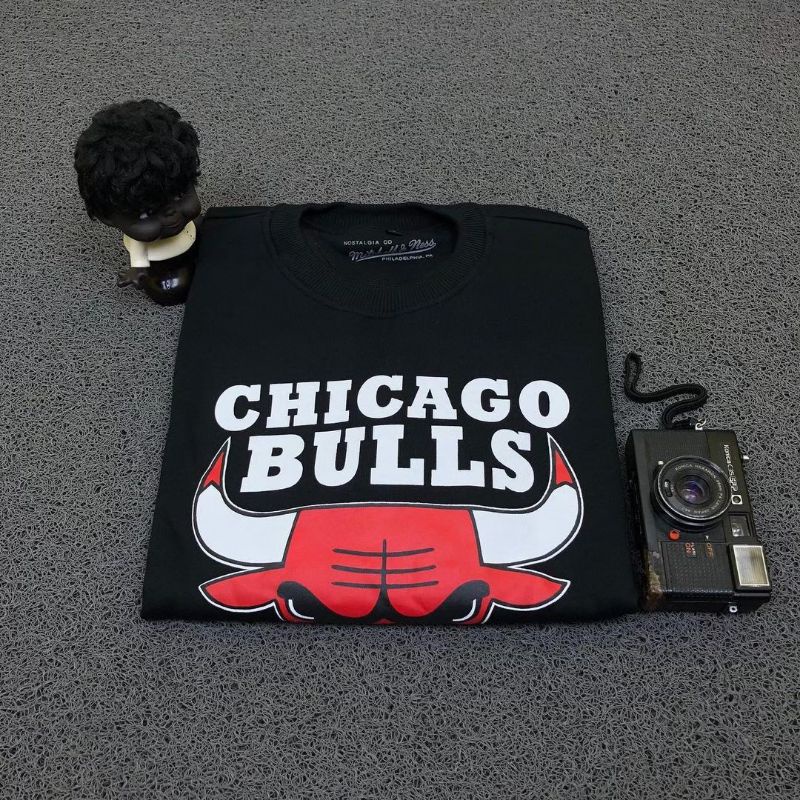 OONLIENAN.ID CREWNECK CHICAGO BULLS