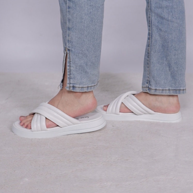 SARASARA YUK - Sandal Wanita Alas Sol Tebal Tinggi SARA SARA DORA Sendal Cewek Platform Wedges Kondangan Hak 2cm Model Silang 2 Size 36 37 38 39 40 Jalan Casual Santai Rumah Slop Warna Pink Soft Selop Original Kekinian Terbaru Shoes Mall Official Store