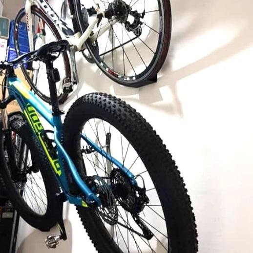 gantungan sepeda,pedal hanger