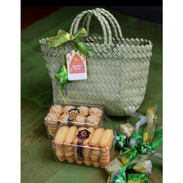 

Paket Lebaran B