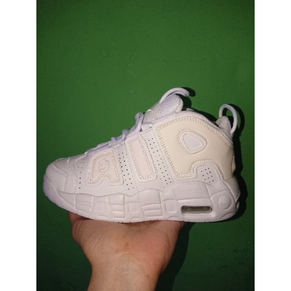 Nike Air More Uptempo GS Triple White