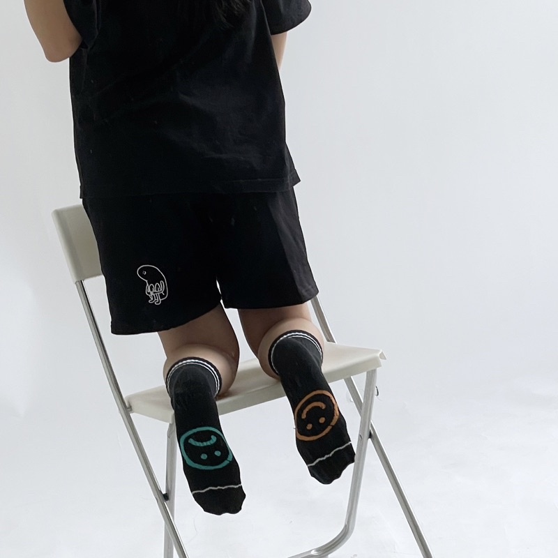 FAITH FADE - Wavy Socks (Black)