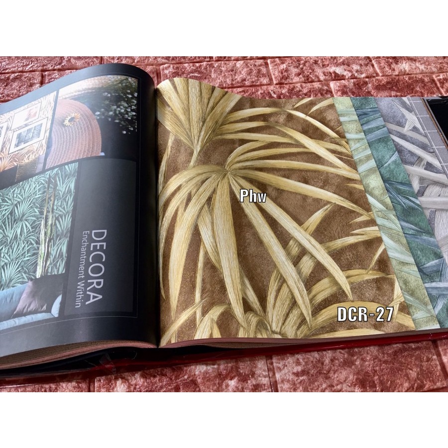 WALLPAPER DINDING MOTIF DAUN 3D TIMBUL DCR