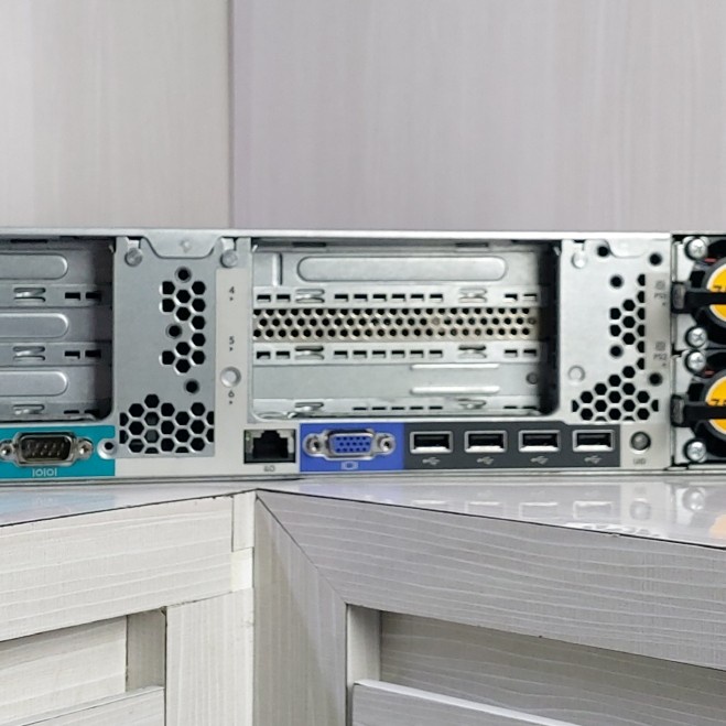 Strorage Server Hp DL 380p Gen 8 Ram 32Gb Ddr3 Hdd 1.2Tb