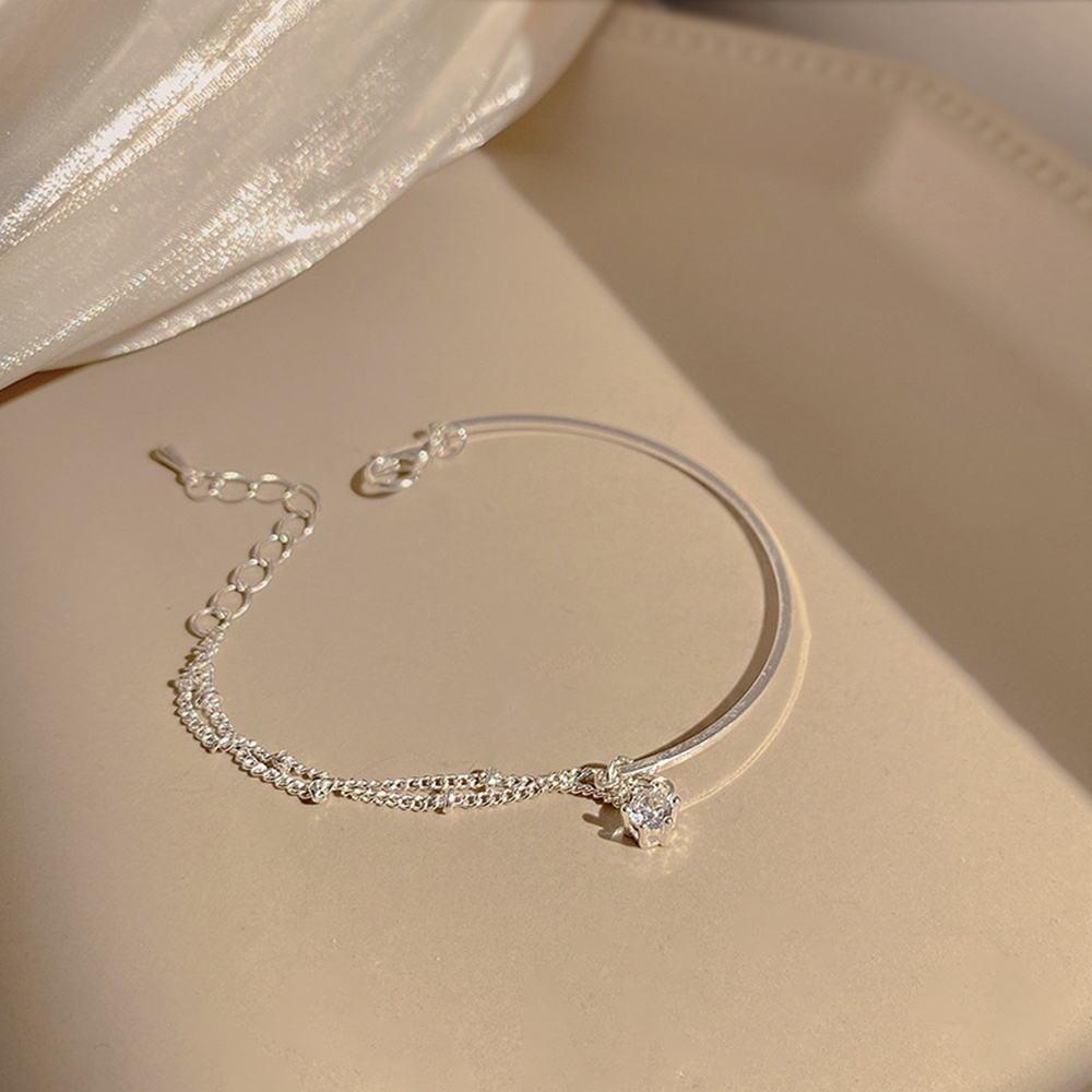 Gelang Rantai Liontin Zircon Asimetris Bahan Titanium steel Warna Silver Untuk Wanita