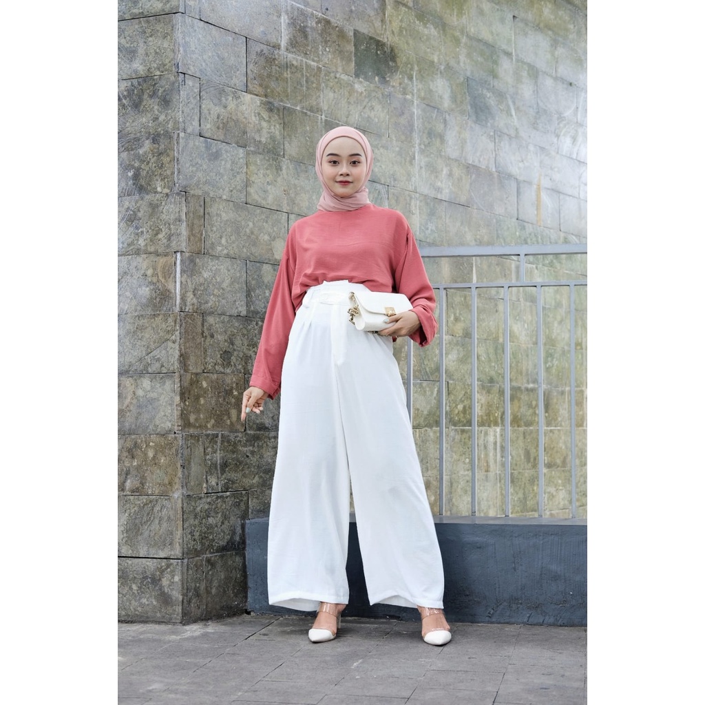 GIORA CELANA KULOT CRINKLE HIGWAIST WANITA LOOSE CULLOTE PANTS Zada Crinkle Cullote Highwaist Wanita Celana Kulot Crinkle Airflow Premium Polos Resleting Luna cringkle pants | celana kulot highwaits wanita CRINKLE AIRFLOW LOOSE PANTS VARIASI KANCING