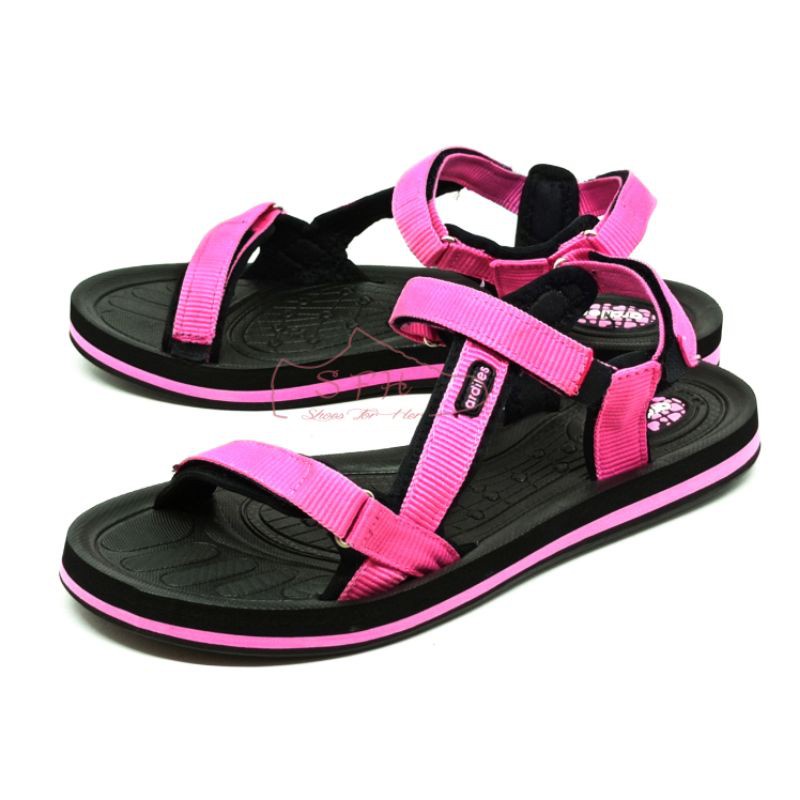 1212 SFH SANDAL GUNUNG WANITA ARDILES TREA