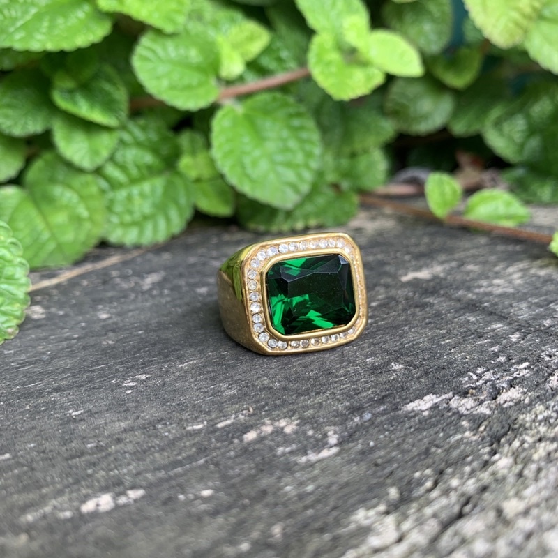 Cincin Batu Zamrud Green Emerald Cubic Zirconia Mewah Ring Gold Titanium Anti Luntur Tahan Karat