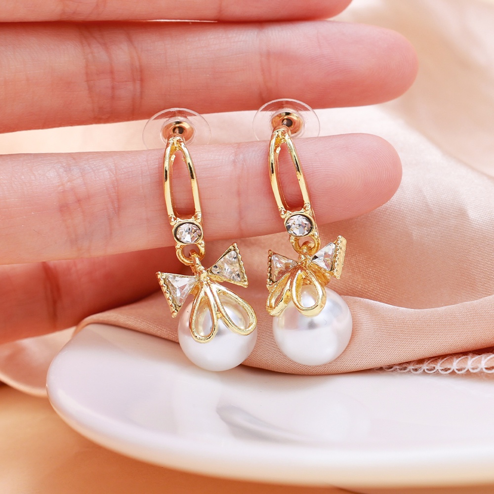 Anting Giwang Elegan Gaya Korea Dengan Mutiara + Kristal + Zircon Untuk Wanita Butterfly