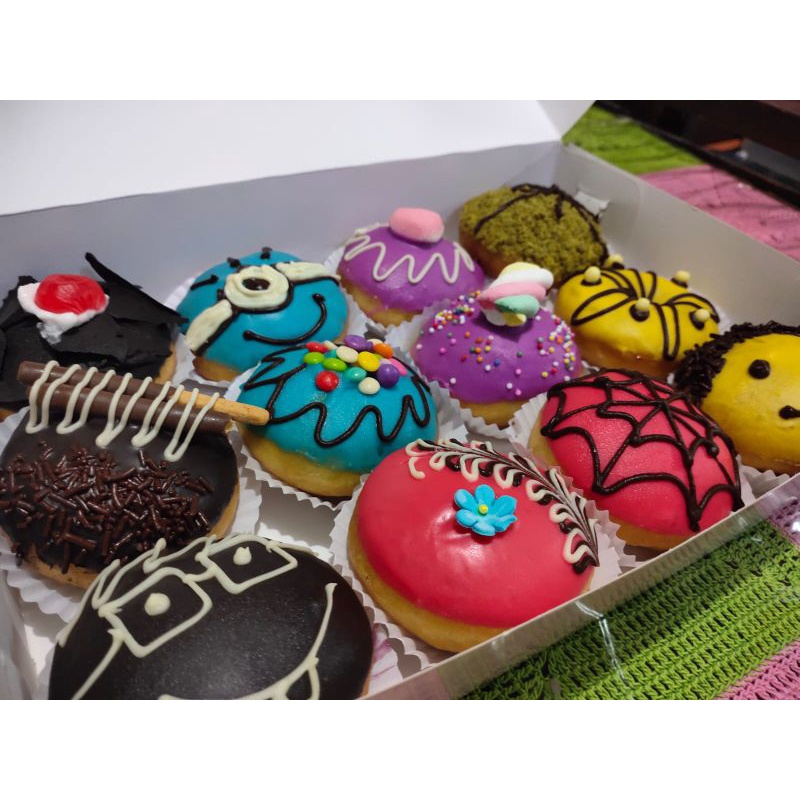 

Donat Cantik Isi Blueberry Homemade Isi 12pcs/pack