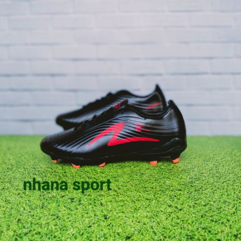 sepatu bola specs lightspeed invinity hitam