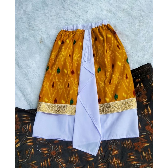 Kamen Bali jadi anak cowok balita dan anak semi endek bali