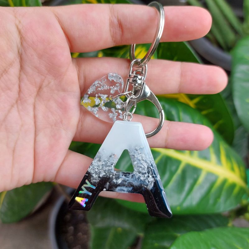 [CUSTOM] Gantungan kunci Resin Inisial nama alphabet / Keychain custom