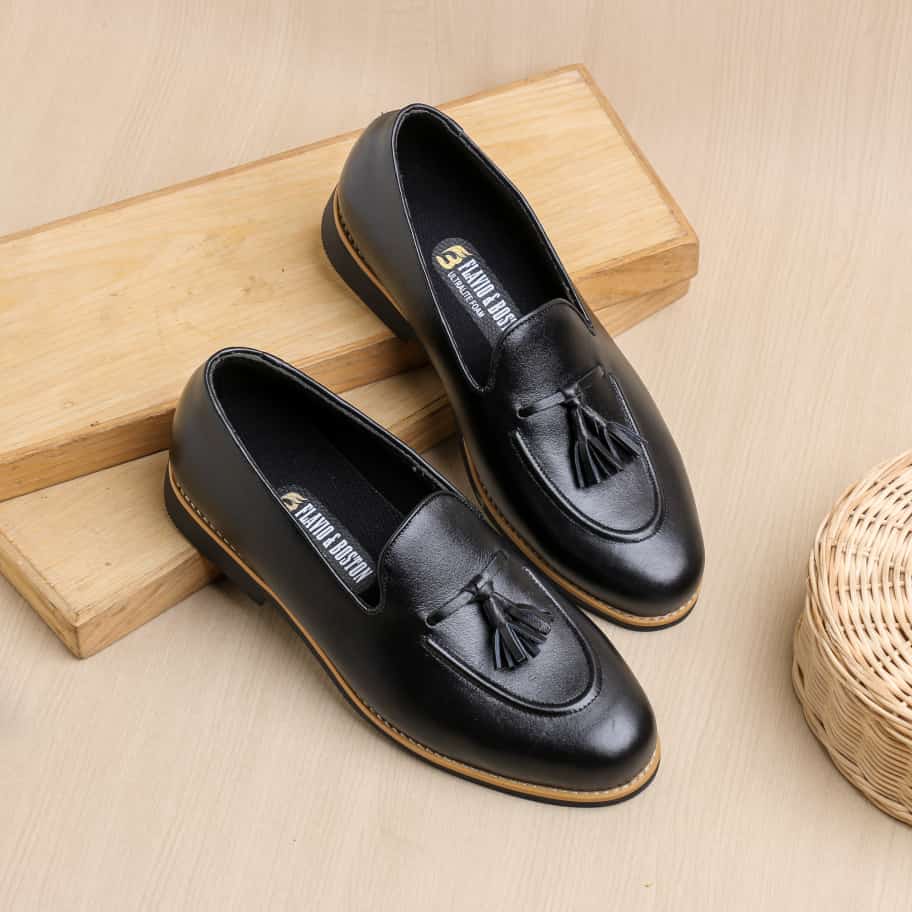 sepatu tassel loafer sepatu pantofel pria sepatu kerja pria sepatu kulit asli sepatu wisuda sepatu kondangan sepatu formal pria sepatu slip on pria model romeo flavio boston