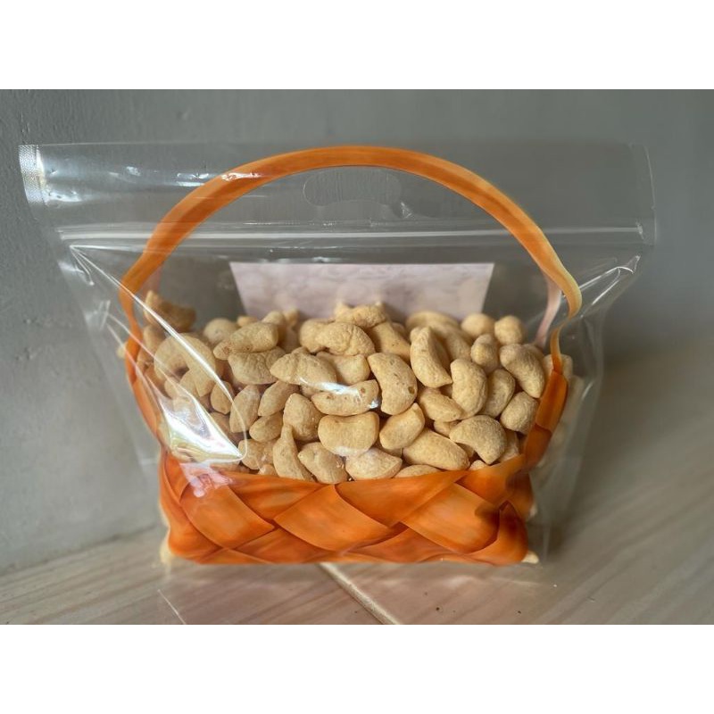 

Kuku macan/Kerupuk ikan/Cemilan gurih