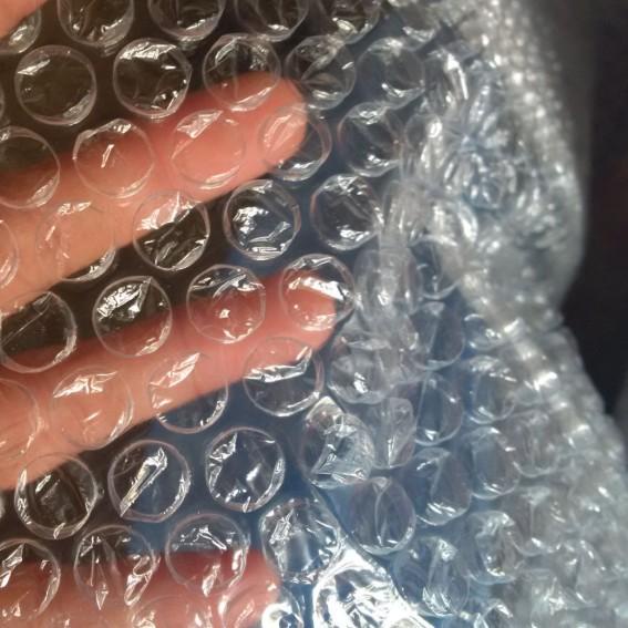 

Bubble wrap ukuran 1,25 m x 50 m harga murah