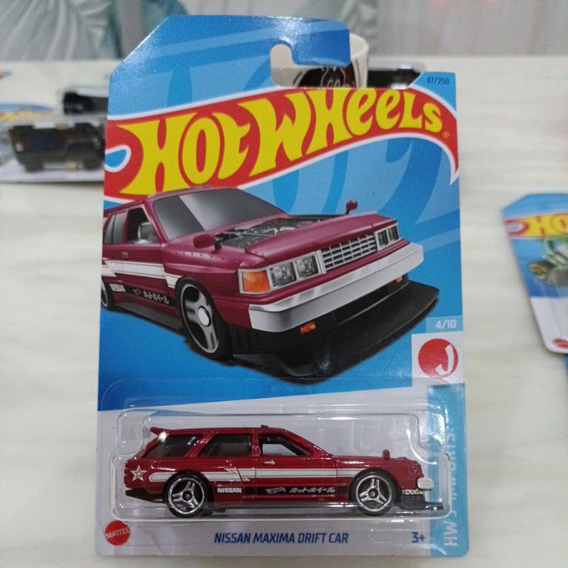 Hot wheels NISSAN MAXIMA DRIFT CAR merah / Hot wheels terbaru