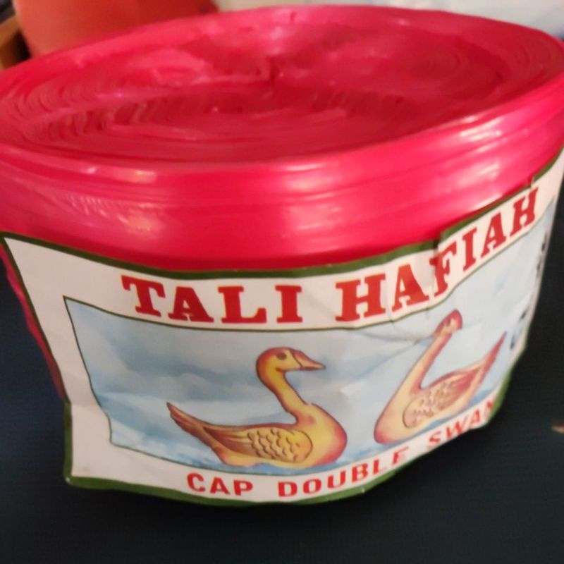 

Tali Hafiah Merah 1 rol (1 kg)