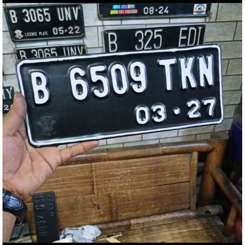 PLAT MOTOR MURAH DAN BINGKAI PLAT MOTOR