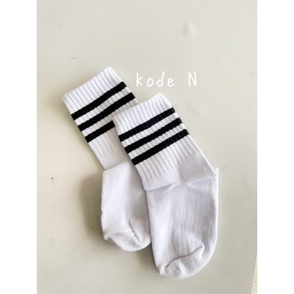 kaos kaki anak / LOE SOCKS