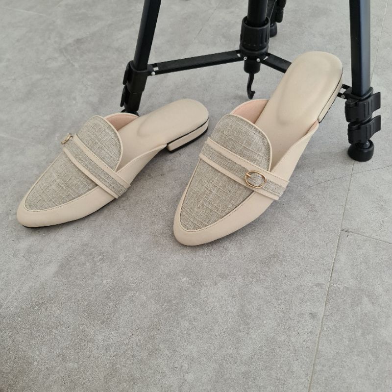 Bloomberg - Terrlaris No.1 Sepatu Wanita Big Size Jumbo '41-45 - &quot; ZOYA&quot;