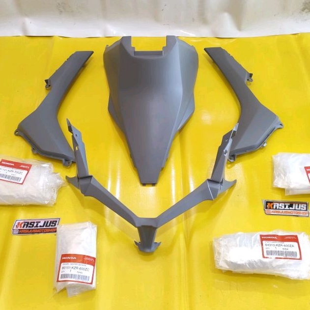 inner body vario new  click 125/150 original honda Thailand inner body grey vario