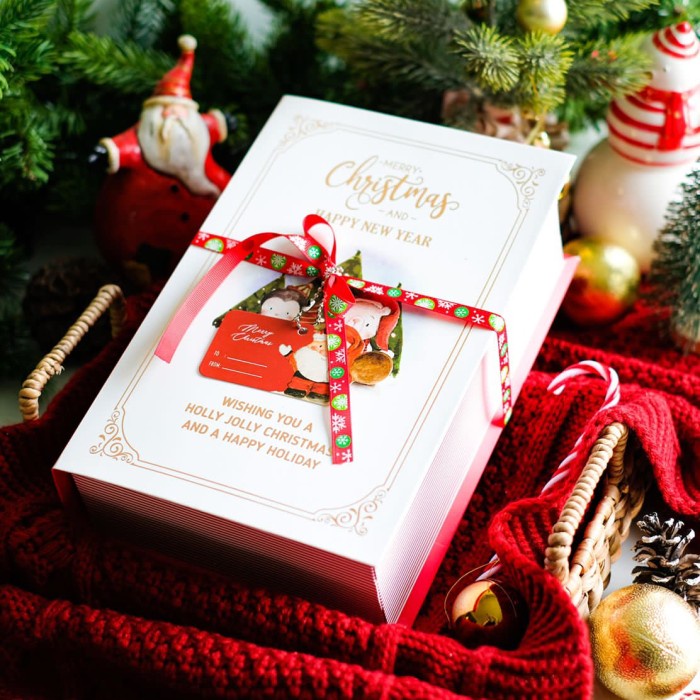 

] Christmas Book Shaped Hamper Box (10 pcs) Kotak Dus Natal Buku Premium