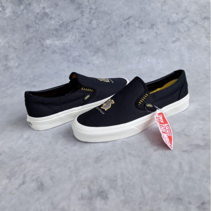 Vans Slip On Harry Potter HUFFLEPUFF Black