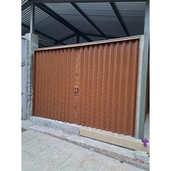 Pintu harmonika toko